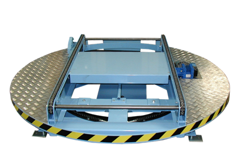 Turntable with chain conveyor