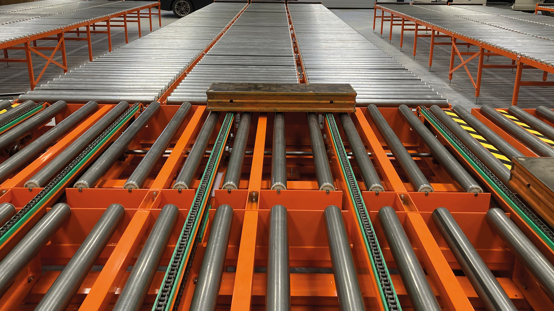 Paschal conveyor