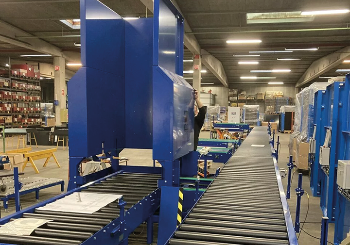In-line pallet magazine with pallet frame